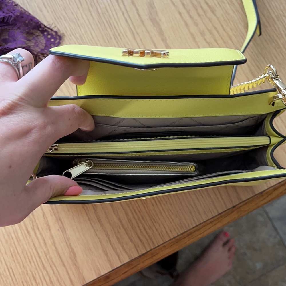 MK purse - Picture 4 of 5